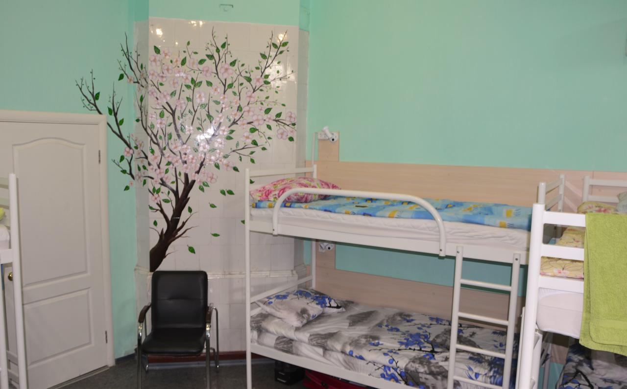 Vishnya Hostel Dnipro Exterior photo