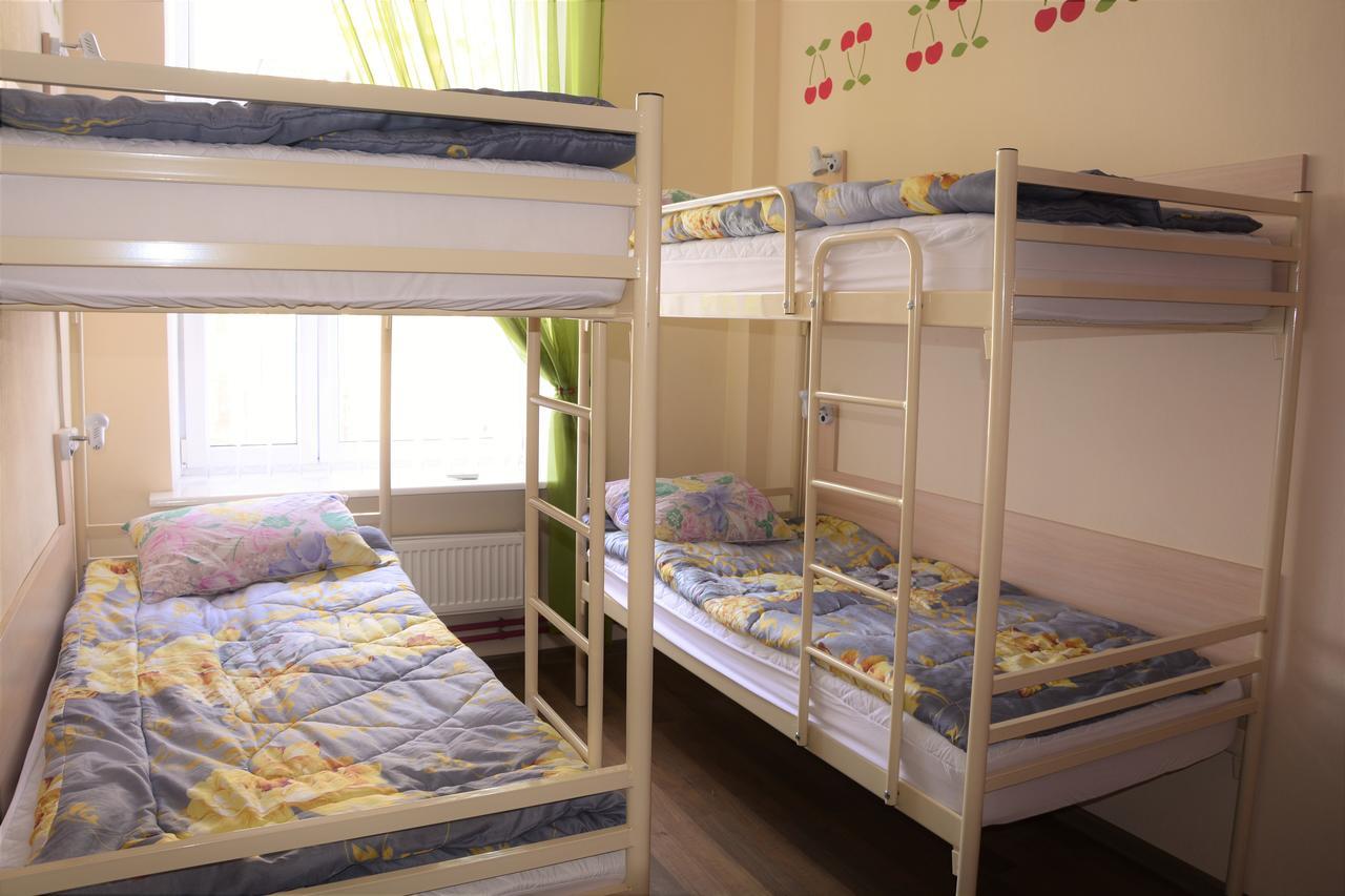 Vishnya Hostel Dnipro Exterior photo