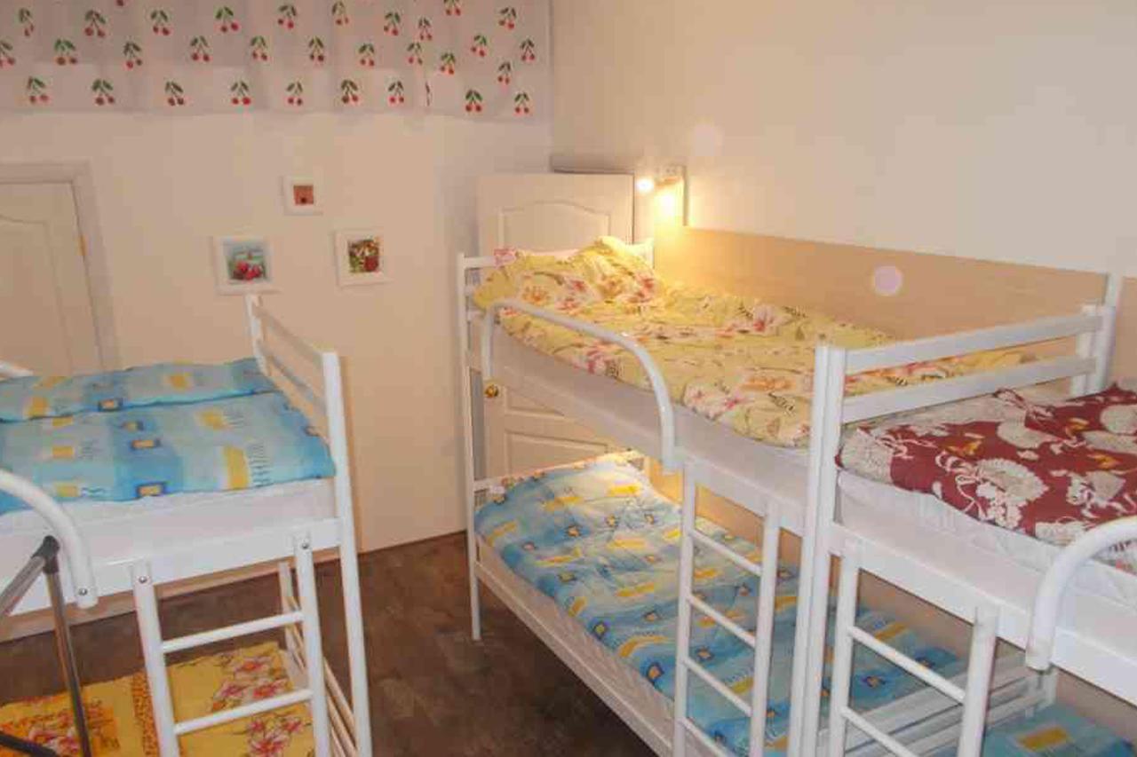 Vishnya Hostel Dnipro Exterior photo