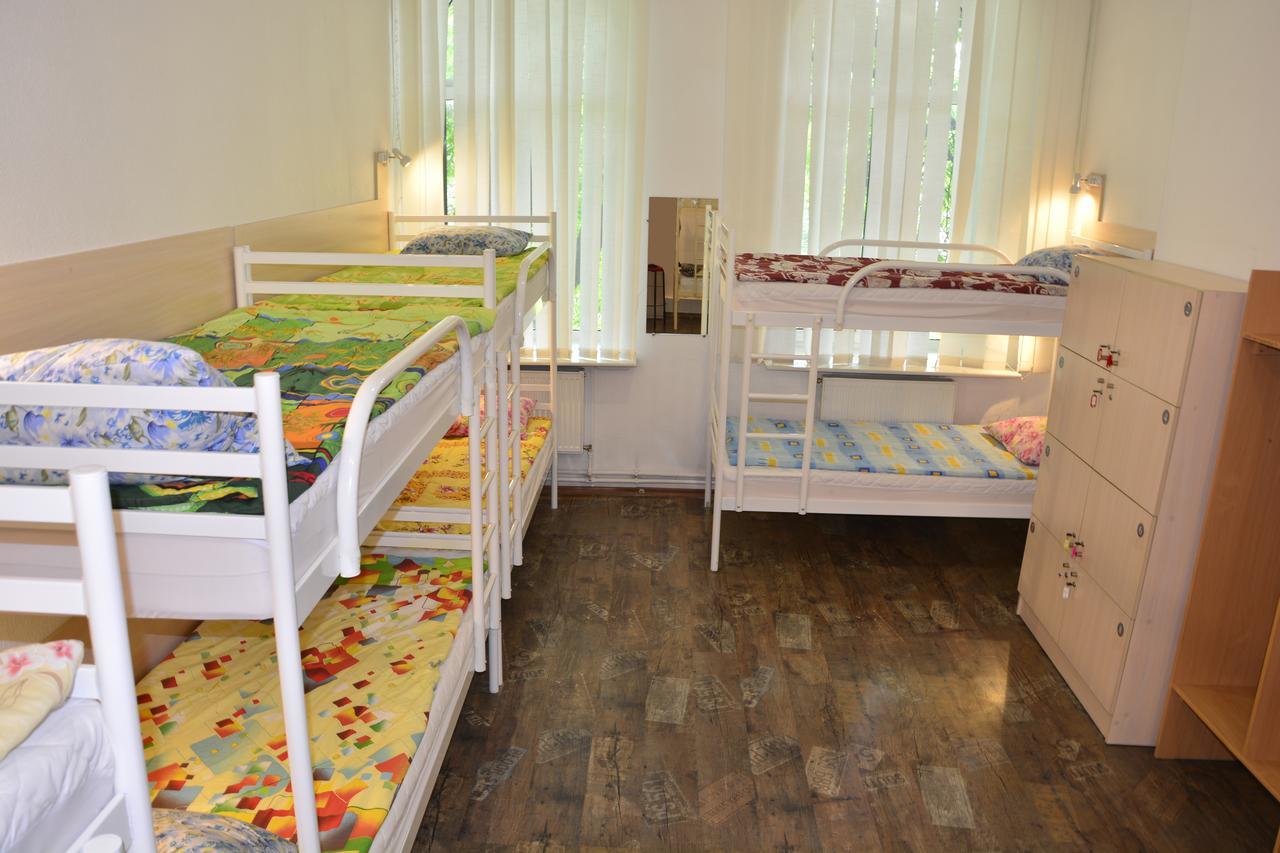 Vishnya Hostel Dnipro Exterior photo