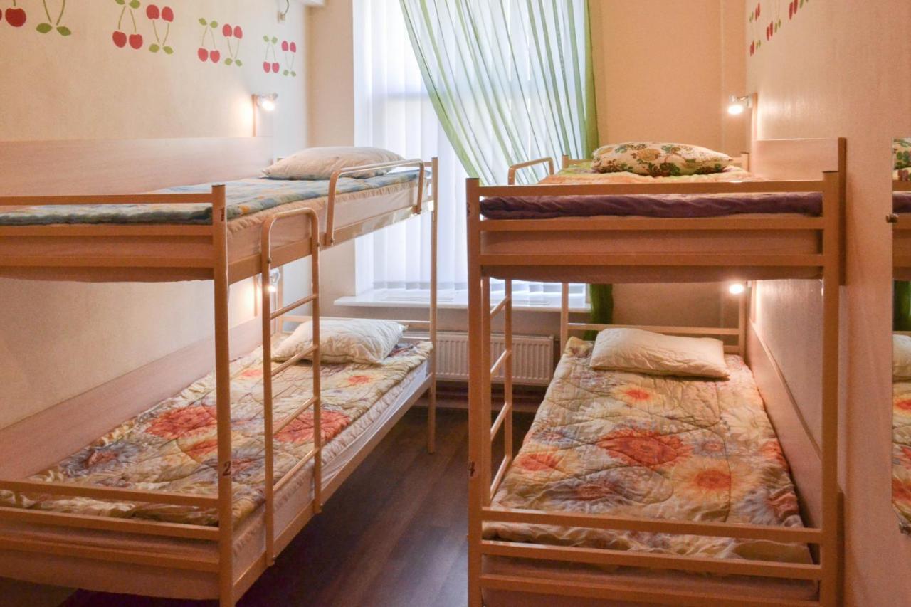 Vishnya Hostel Dnipro Exterior photo