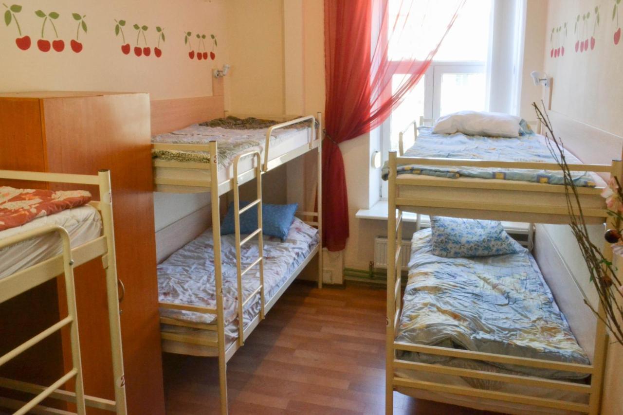 Vishnya Hostel Dnipro Exterior photo