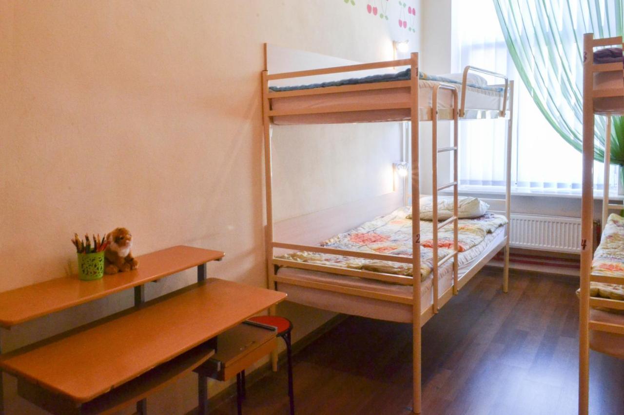 Vishnya Hostel Dnipro Exterior photo