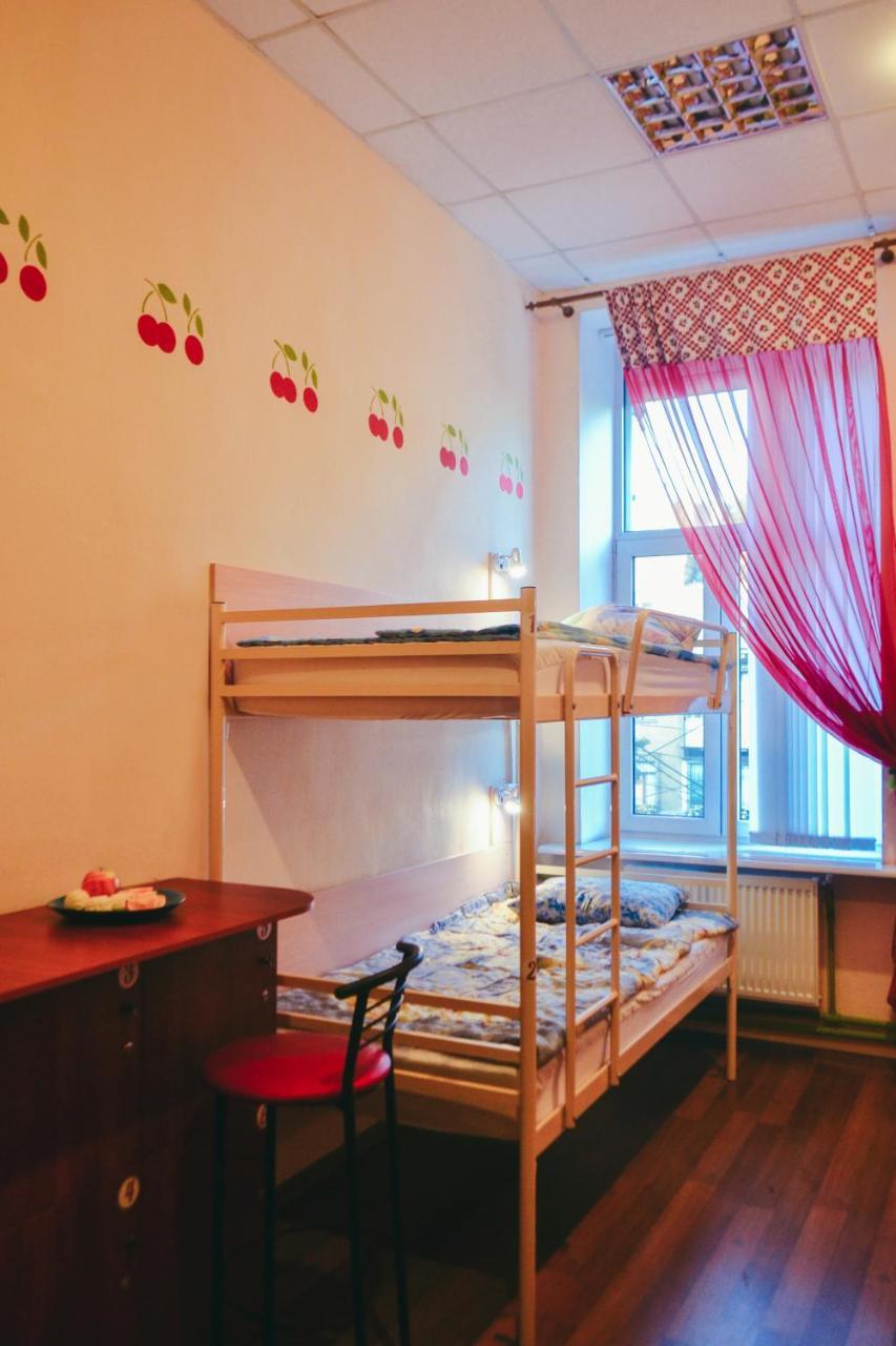 Vishnya Hostel Dnipro Exterior photo